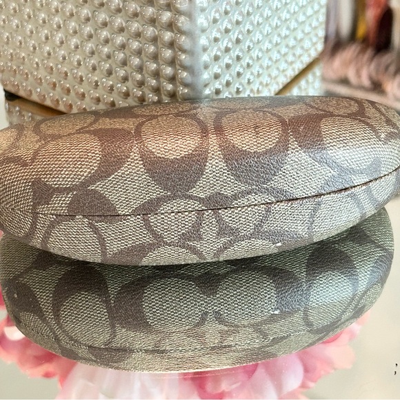 Coach Hard Sunglass / Eyeglass Signature C Case - Picture 2 of 4